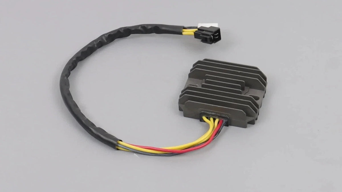 Regulator Rectifier for Suzuki VZ800 Marauder (1997–2004) 32800-45C01
