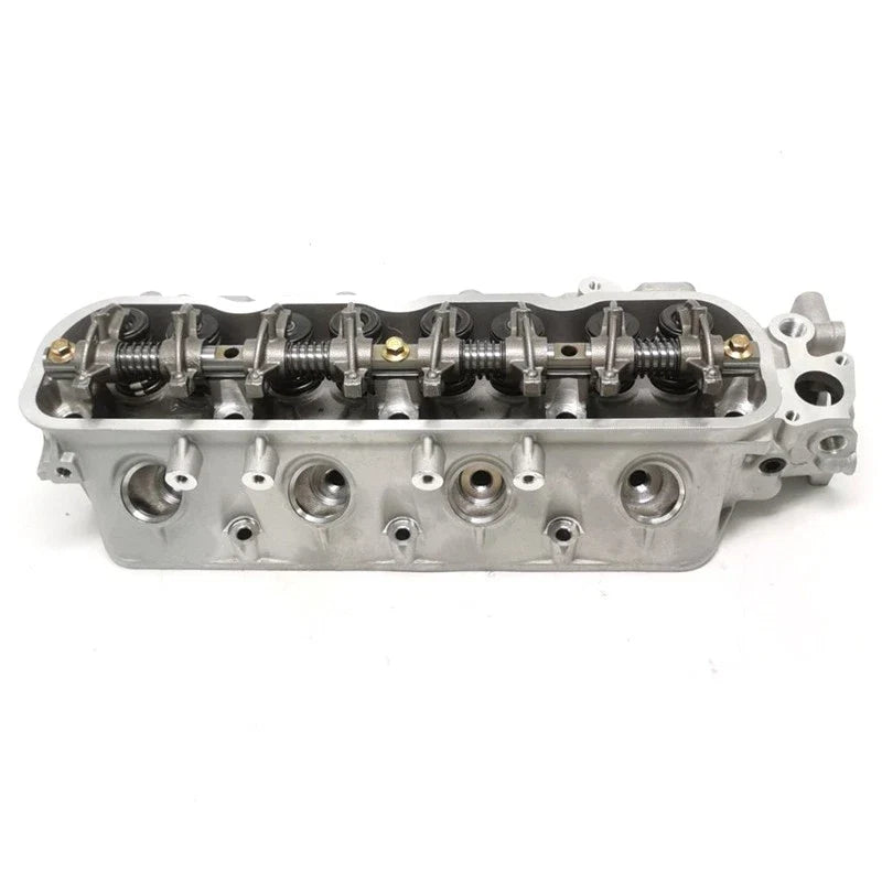 4Y Cylinder Head W/Valves for Toyota Forklift 2TG20 2TG25 6FG 7FG 8FG (–)