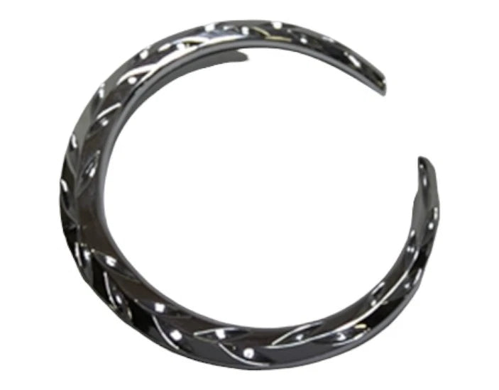 Emblem-Rad Grl (Wreath) for Cadillac DeVille Seville (2002–2005) 25719535