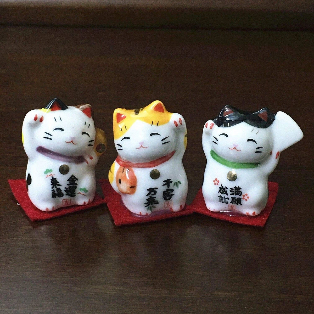 Set of 3 Japanese Ceramics Maneki Figurines (2.1cm x 2.4cm x 3.3cm)