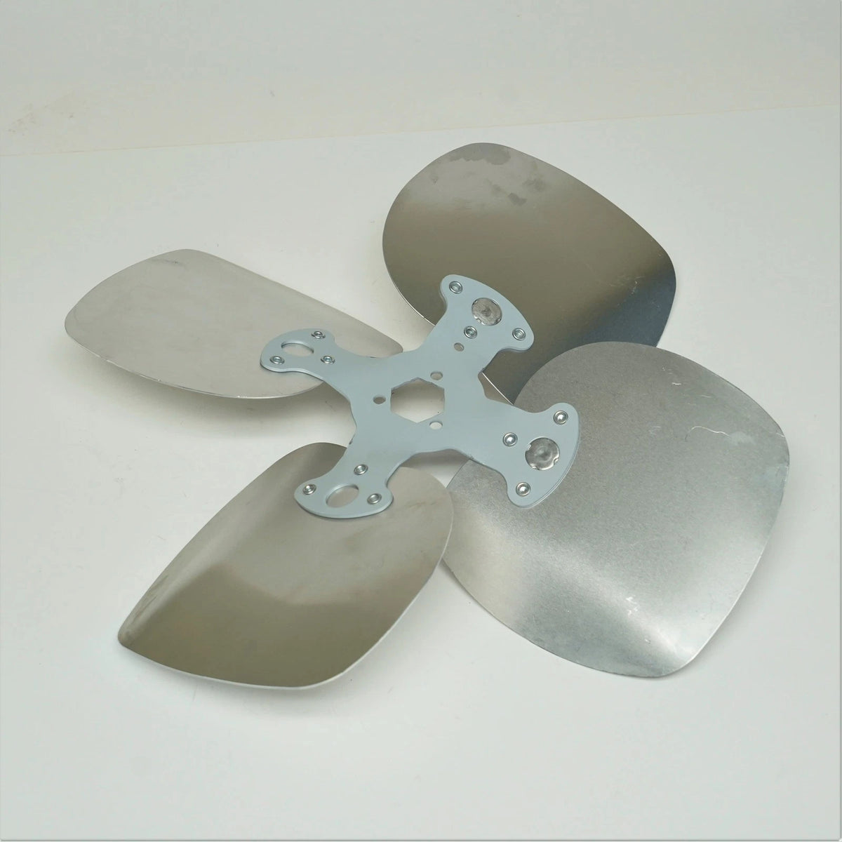 14" Fan Blade for CW Rotation Applications (23° Pitch, 4 Blades)