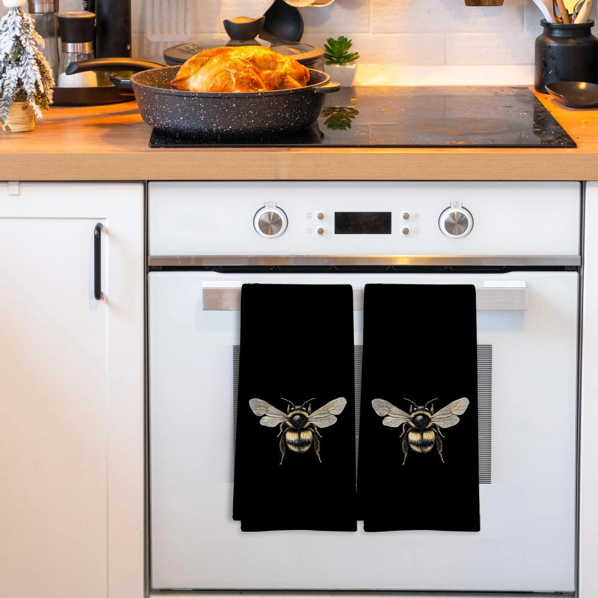 Set of 2 Moody Bumble Bee Kitchen Towels for Home Decor