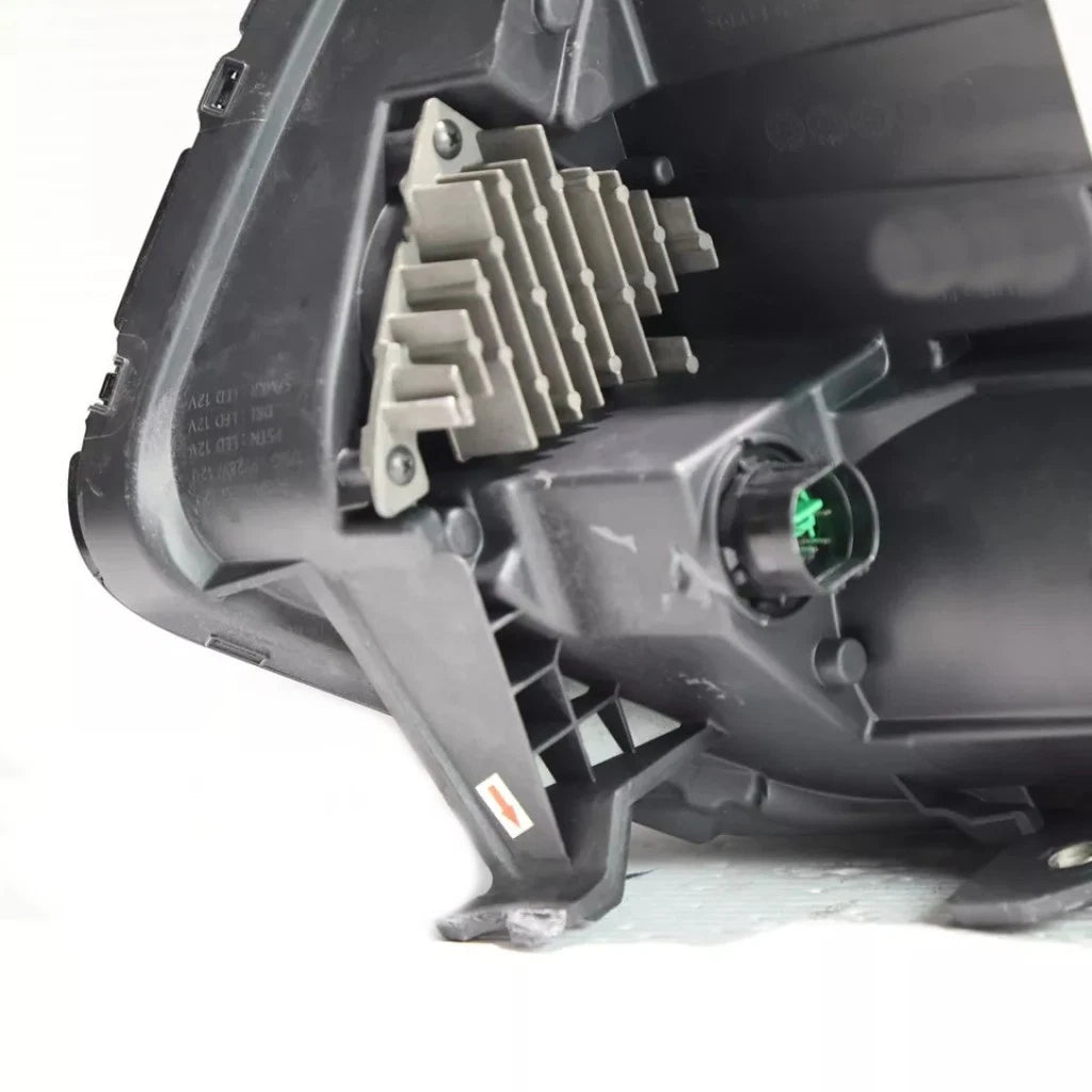 Driver Side Headlight for Kia Sportage (2020–2022) | LED | CLX-M0-323-1172L-ACN2-CL360A50, KI2502243
