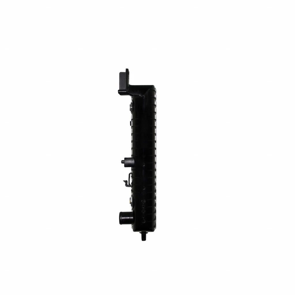 Radiator for Chevy Silverado 1500 (2005–2006) | CLX-M0-2370-CL360A15, GM3010274