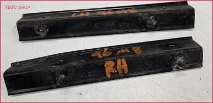 Front Bumper Fender Bracket Set for Lincoln Mark VIII (1993–1996)
